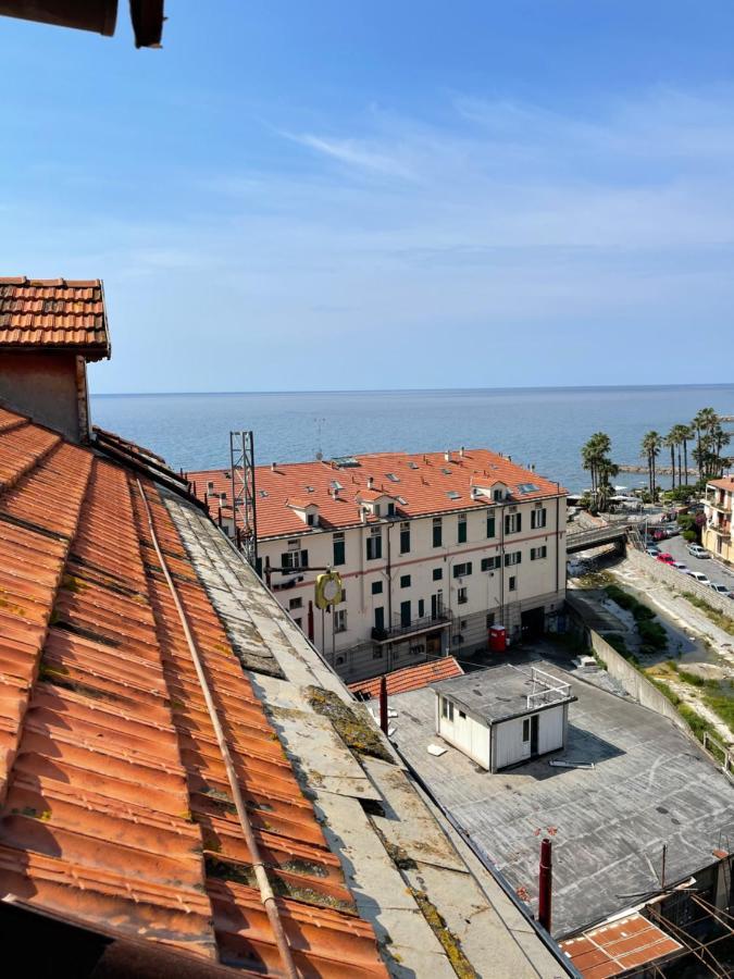 Appartamento Sul Mare Alla Foce إمبيريا المظهر الخارجي الصورة